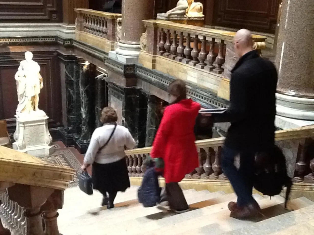 Top Pick: Stepladder for the Aged, Equipped with Handle (Buying Guide Included)