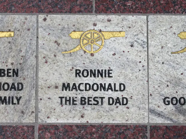 Thank you gesture symbolized by a compact clay coin.