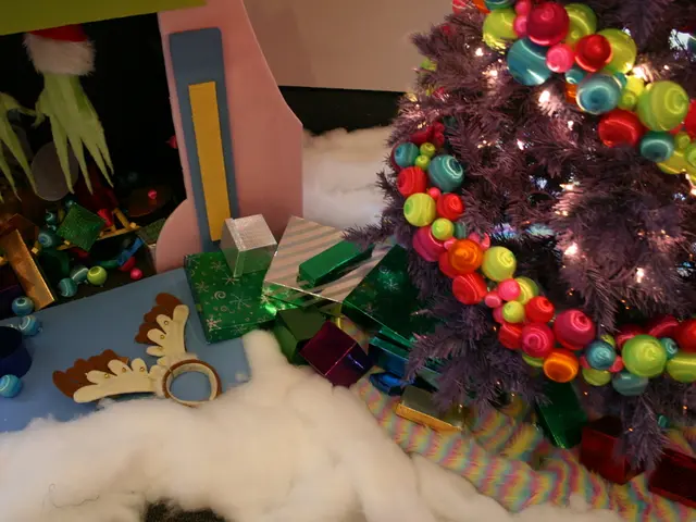 Innovative Washi Tape Ideas: Exploring Unconventional Ways to Wrap Gifts