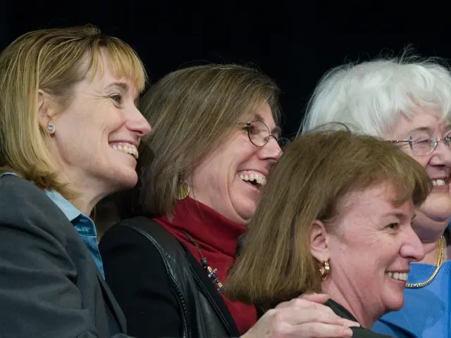 Supporting an Aging Senior: Strategies for Elderly Care in 2025